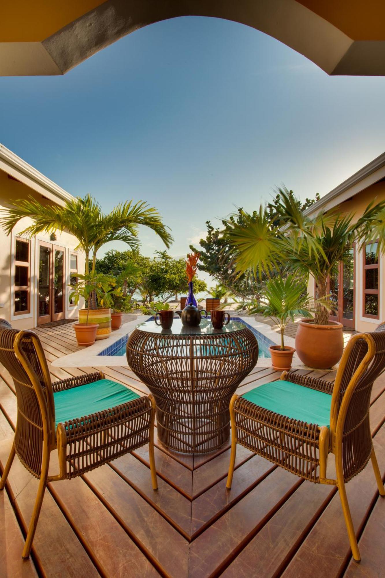 Naia Resort And Spa Placencia 外观 照片